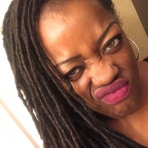 Meet your Posher, Hempress